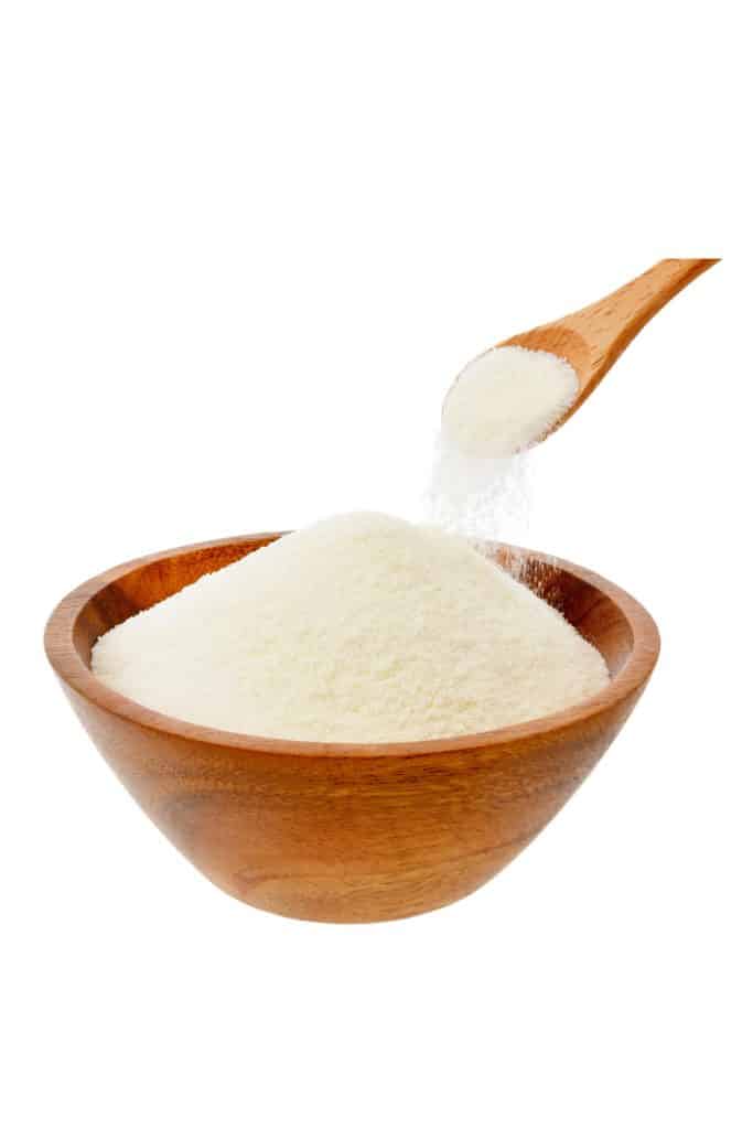 Ever wonder what collagen is, why you need it, and how to use it? All of those questions are answered in this simple guide to collagen, including the benefits of collagen and more. #collagen #collagenprotein #trimhealthymama #lowcarb #benefitsofcollagen #howtousecollagen